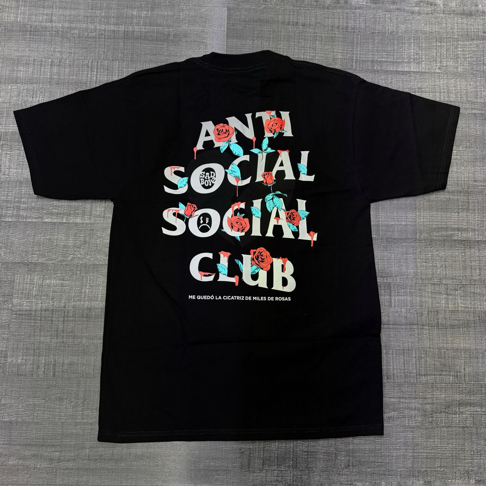 Playera Anti Social Social Club - Miles de Rosas