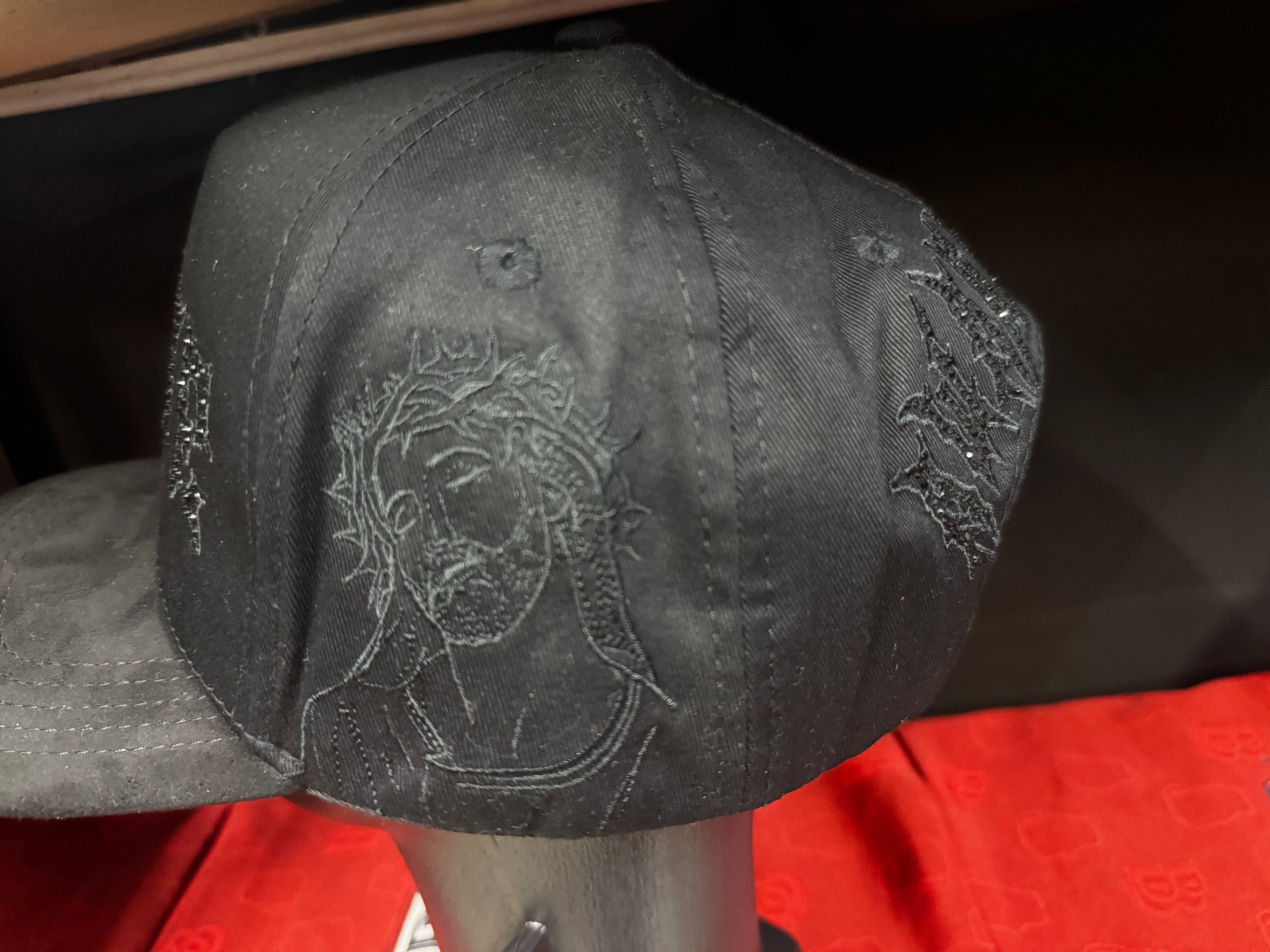 Gorra Rude Awakenings "Jesus Christ Black Crystals" - Edición Limitada