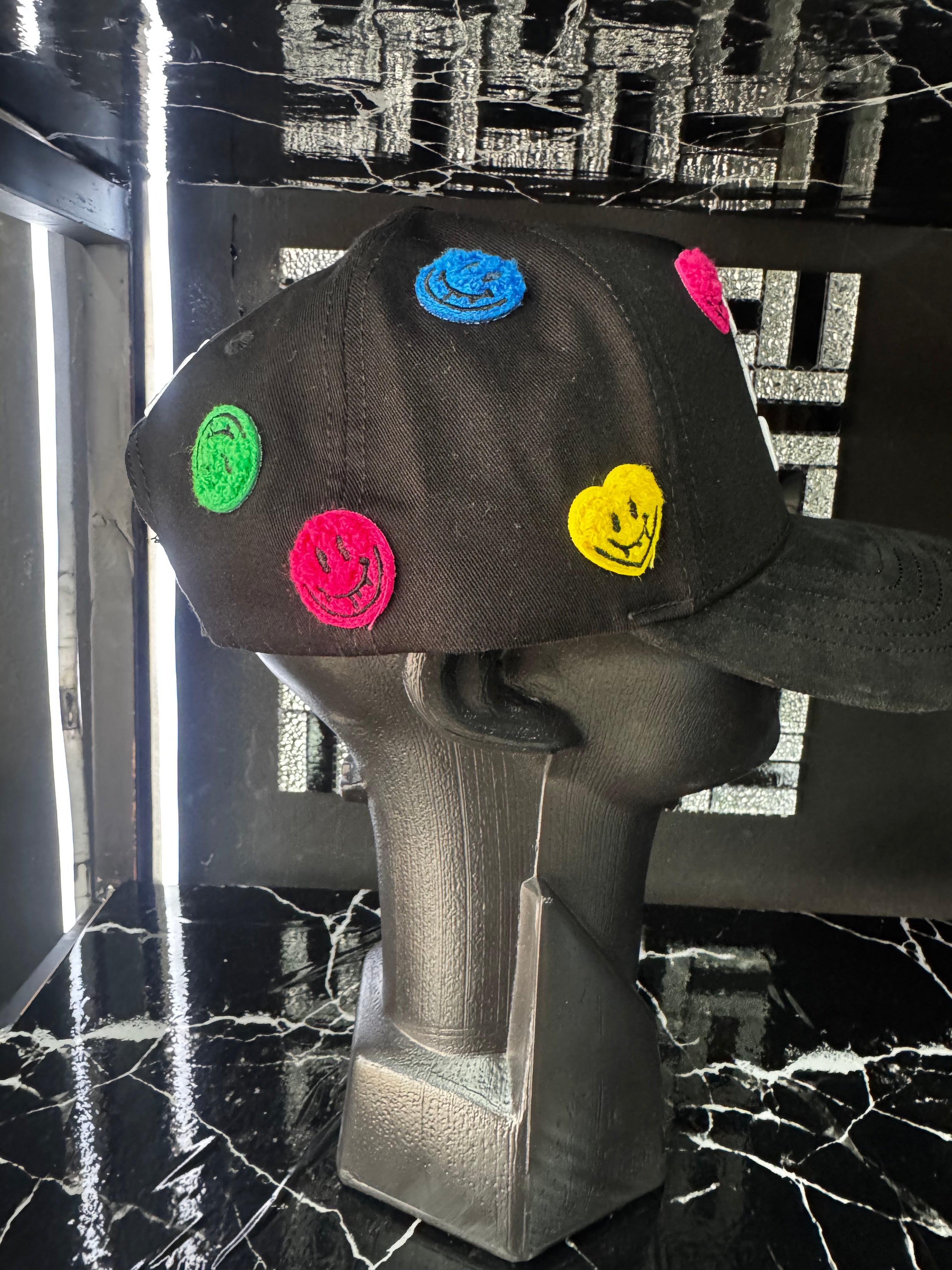 Gorra Ninety9 Smile Caps Snapback Negro Multicolor
